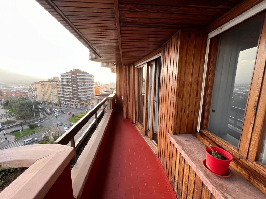 Ferienwohnung Luminoso Piso Grande Con Garaje En El Centro. Santander Exterior foto