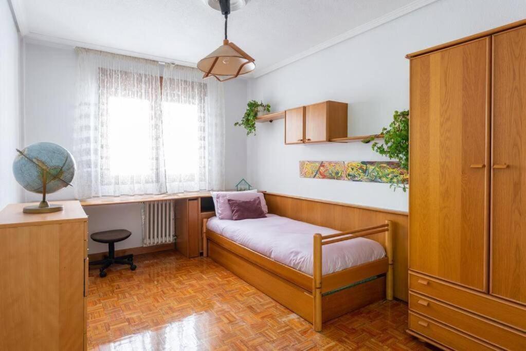 Ferienwohnung Luminoso Piso Grande Con Garaje En El Centro. Santander Exterior foto
