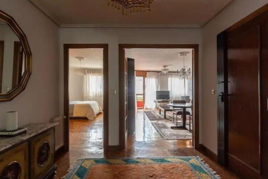Ferienwohnung Luminoso Piso Grande Con Garaje En El Centro. Santander Exterior foto