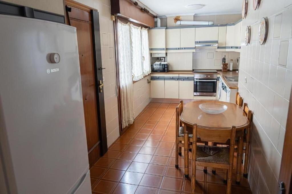 Ferienwohnung Luminoso Piso Grande Con Garaje En El Centro. Santander Exterior foto