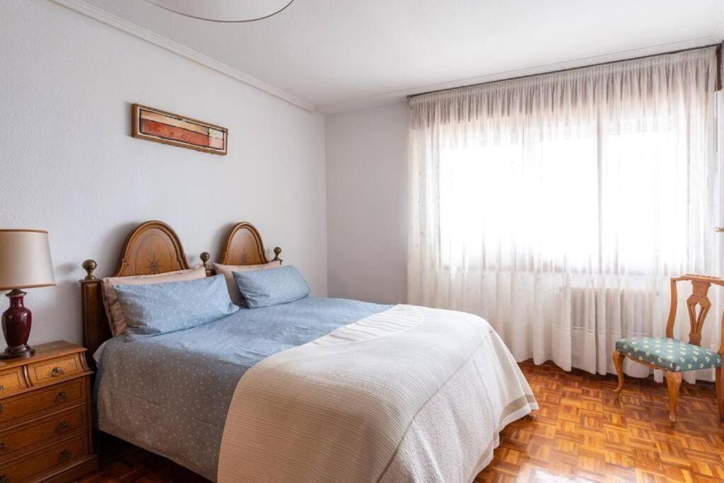 Ferienwohnung Luminoso Piso Grande Con Garaje En El Centro. Santander Exterior foto